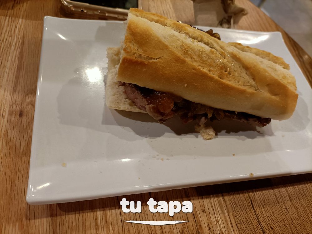 Pincho solomillo con cebolla