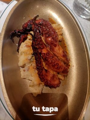 Pulpo de roca a la brasa · Los Gabrieles